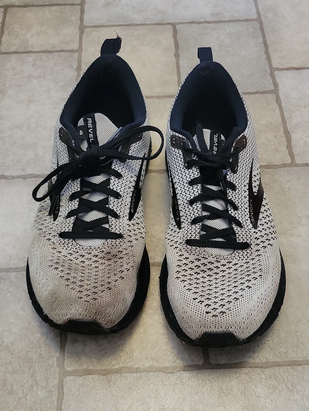 Brooks Revel 4 Running Shoes 9.5